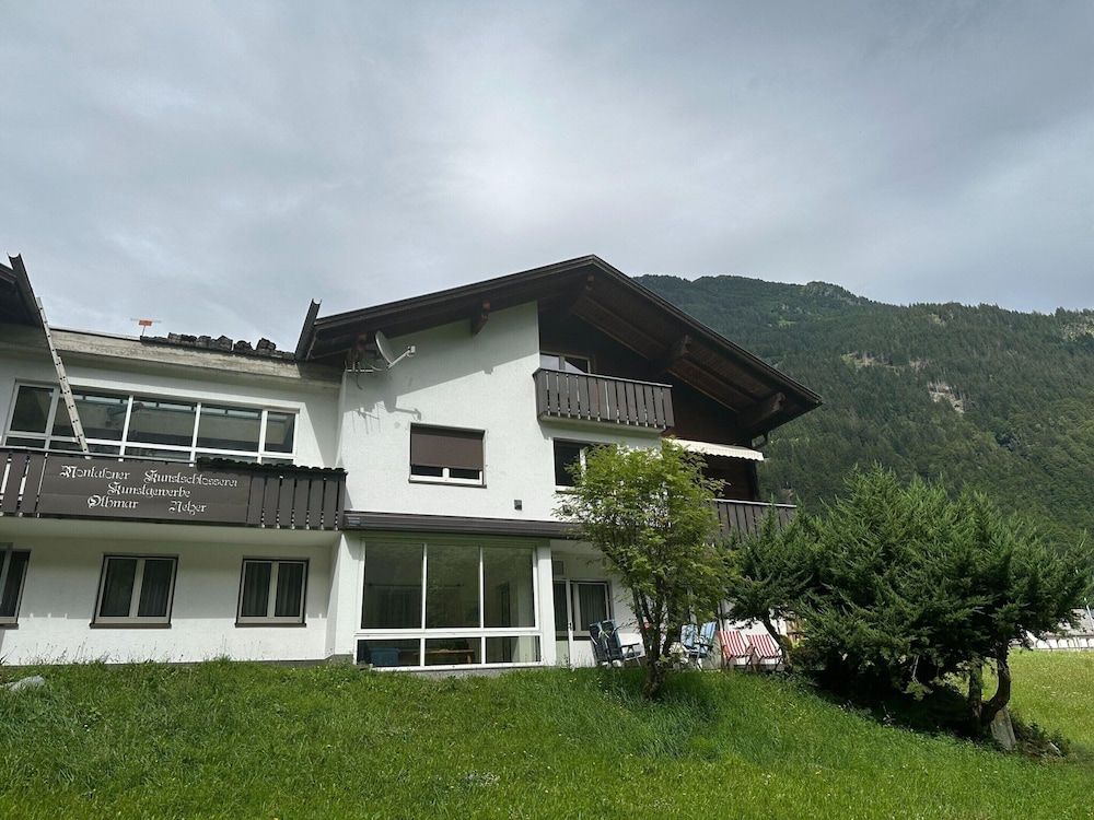 Beautiful Apartment in Gortipohl With Garden