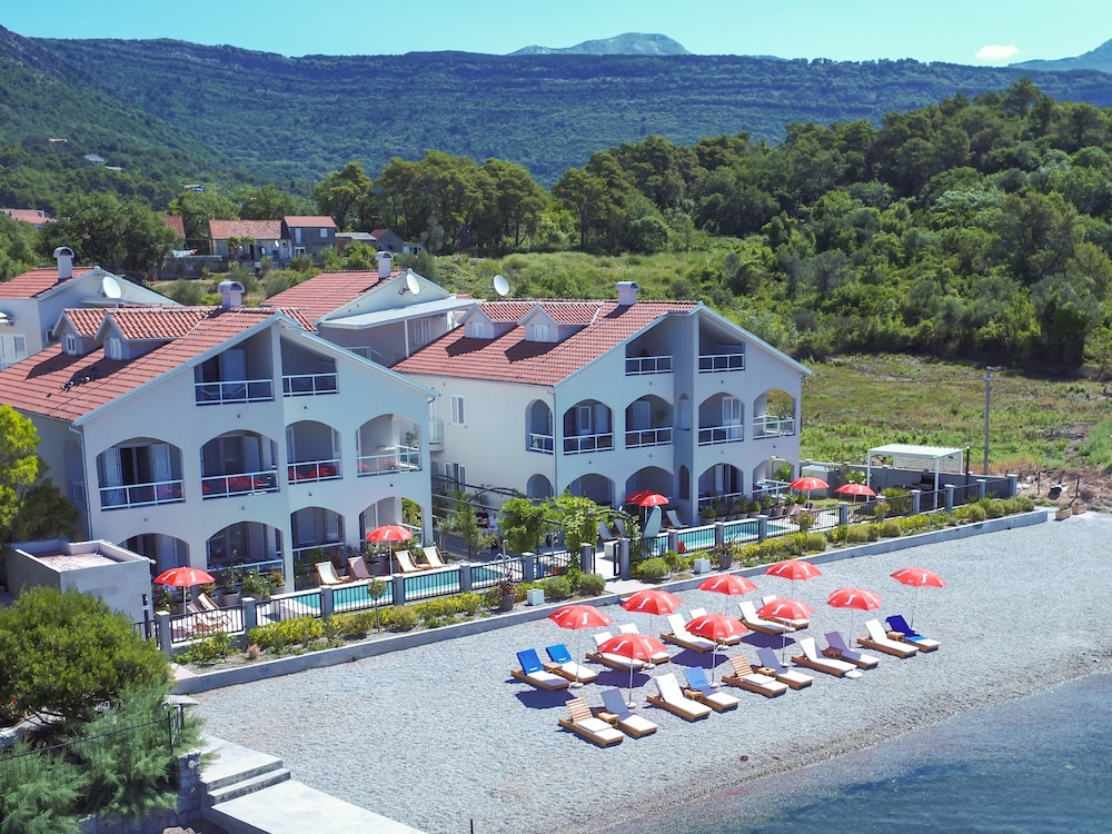 Hotel Apartments Mala Laguna - Image 1