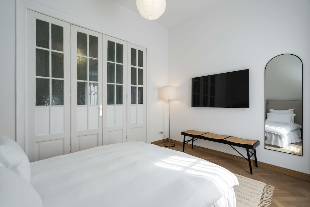Stunning 3BR Apartment in Bucharest