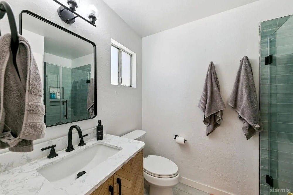 3300 Cape Horn 3 Bedroom Home