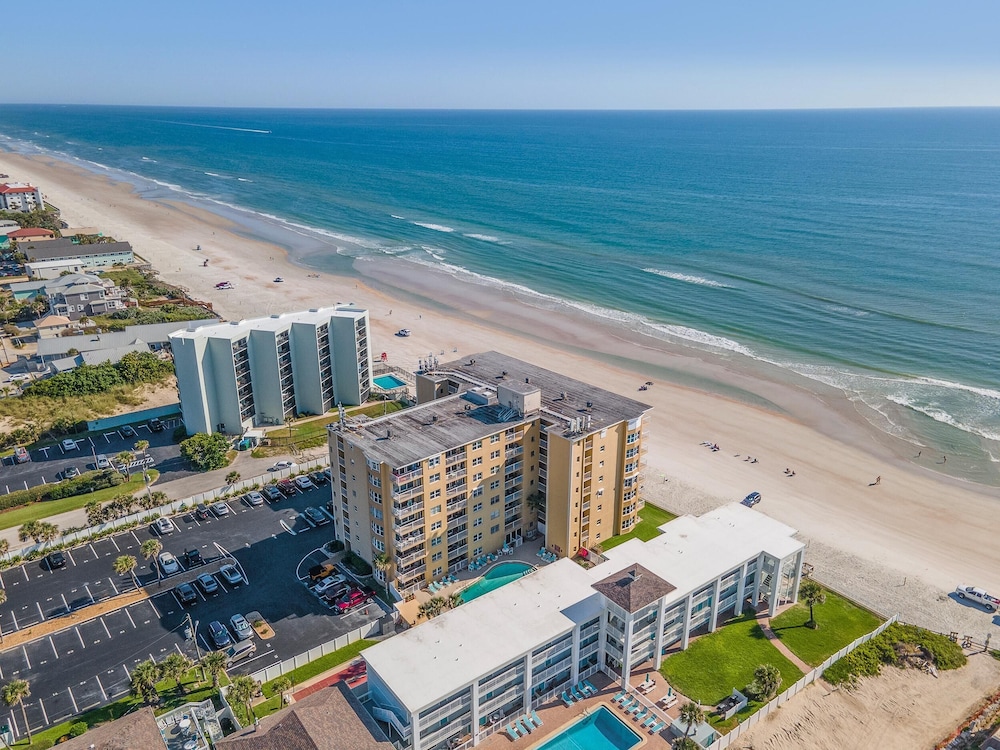 Ponce de Leon Towers 301