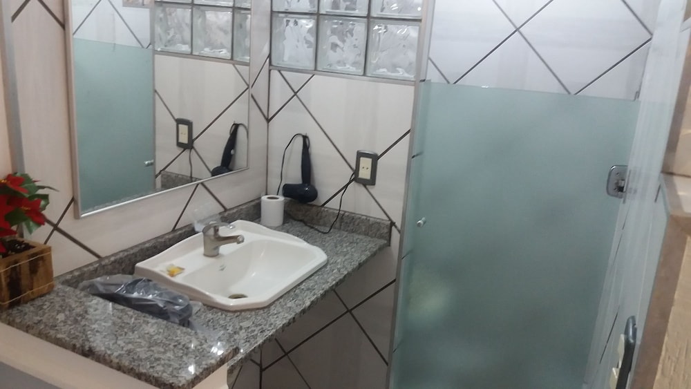 Motel dos Arcos
