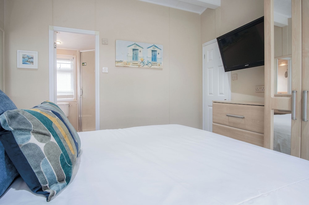1 Manor Lodge - 3 Bedroom Lodge - Pendine
