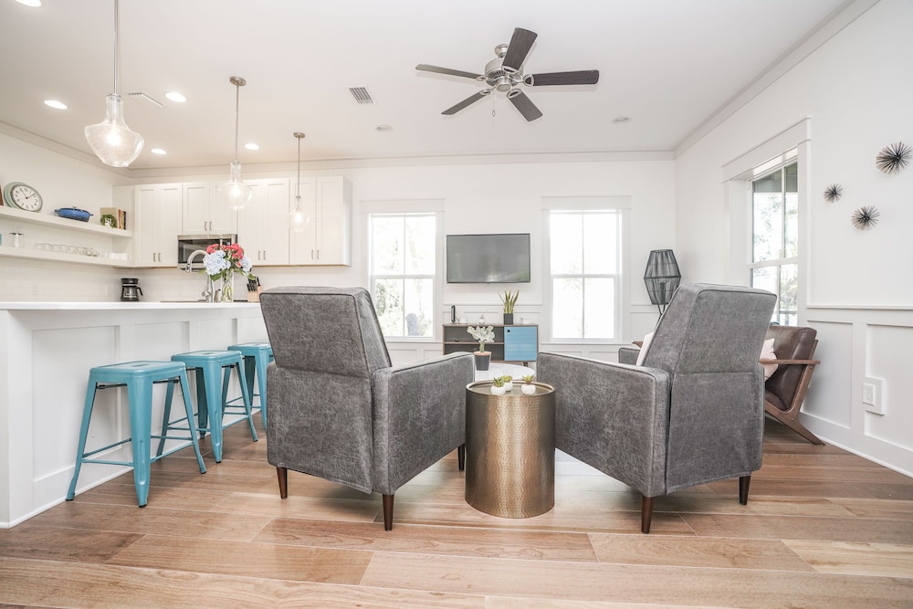 Magnolia Cottages by the Sea by Panhandle Getaways