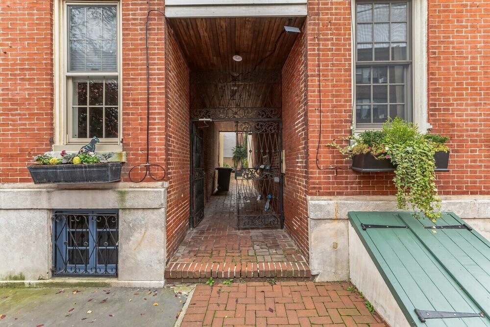 228 Catherine Street view 4