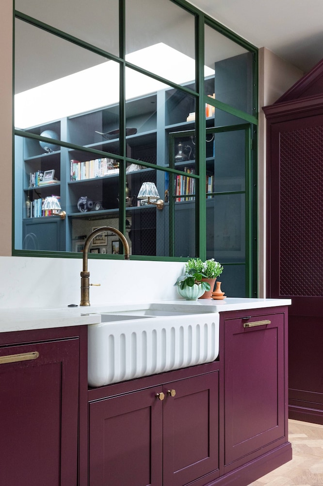 Westover Road III by Onefinestay