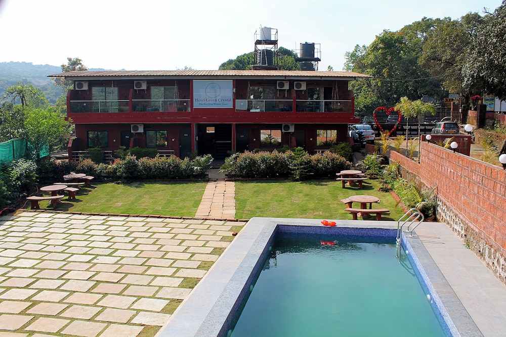 Hotel Green Crystal