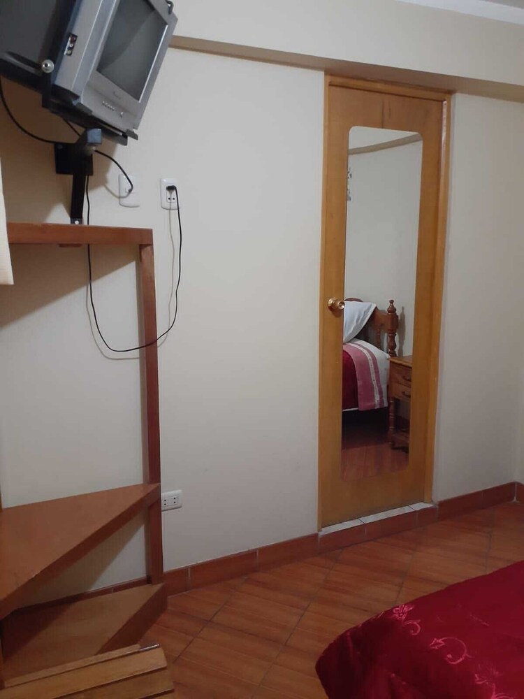 Lhotse Hostel B&B Huaraz view 4
