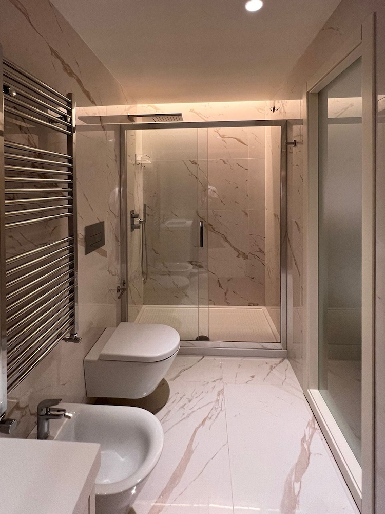 Martina Suites