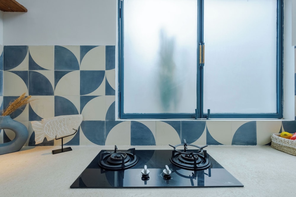 Studio Santorini - 1 BR Loft in Canggu