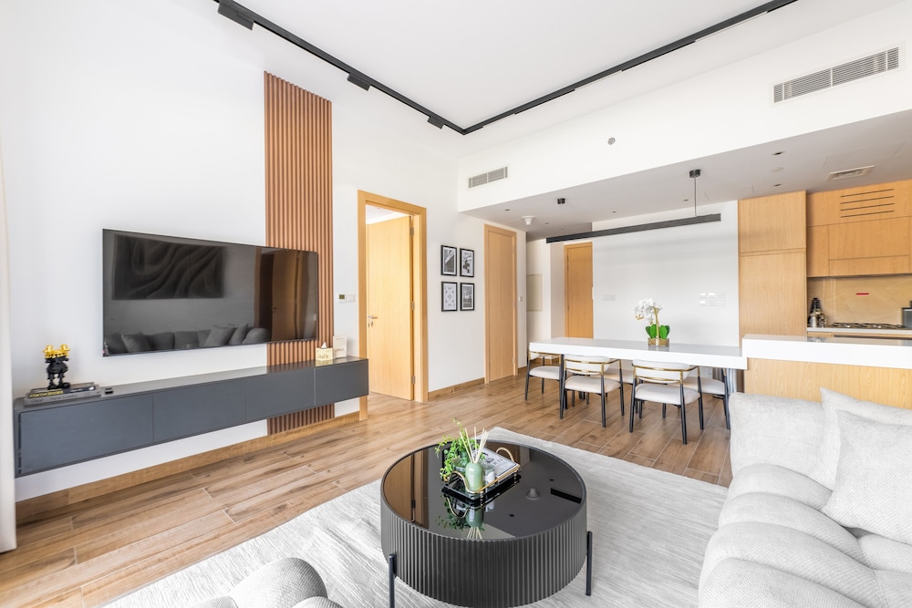 JVC Gem 2BR w maidsroom - Oakley Square