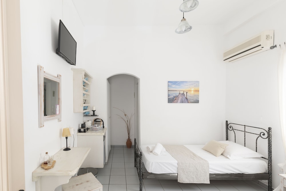 Irini Pension