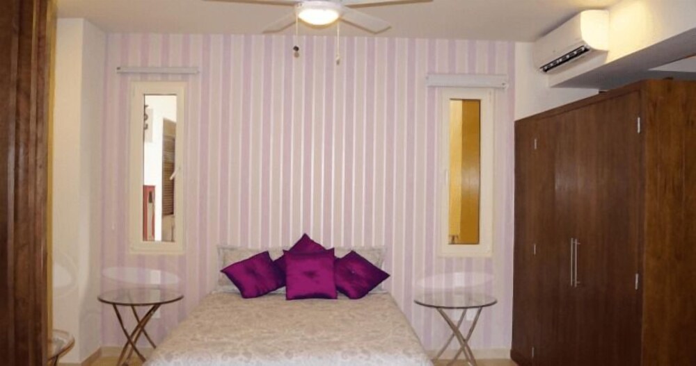 ROMANTIC ZONE V177 STUDIO