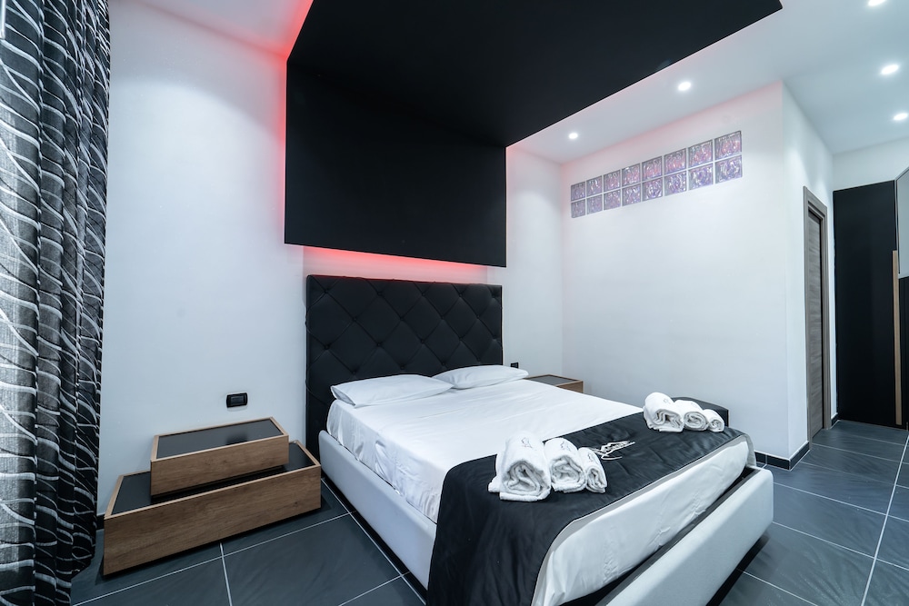 P.C. Boutique H. Napoli Centro by ClaPa Group Dislocated Hospitality