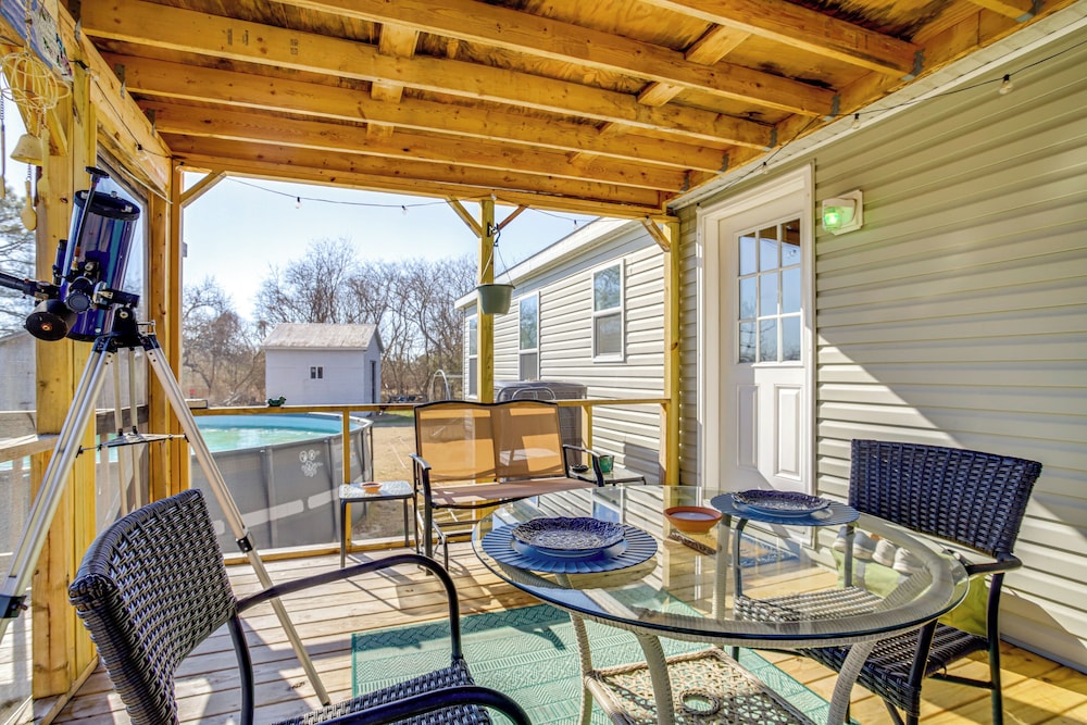 1 Mi to Boat Ramp: Peaceful Deal Island Home!
