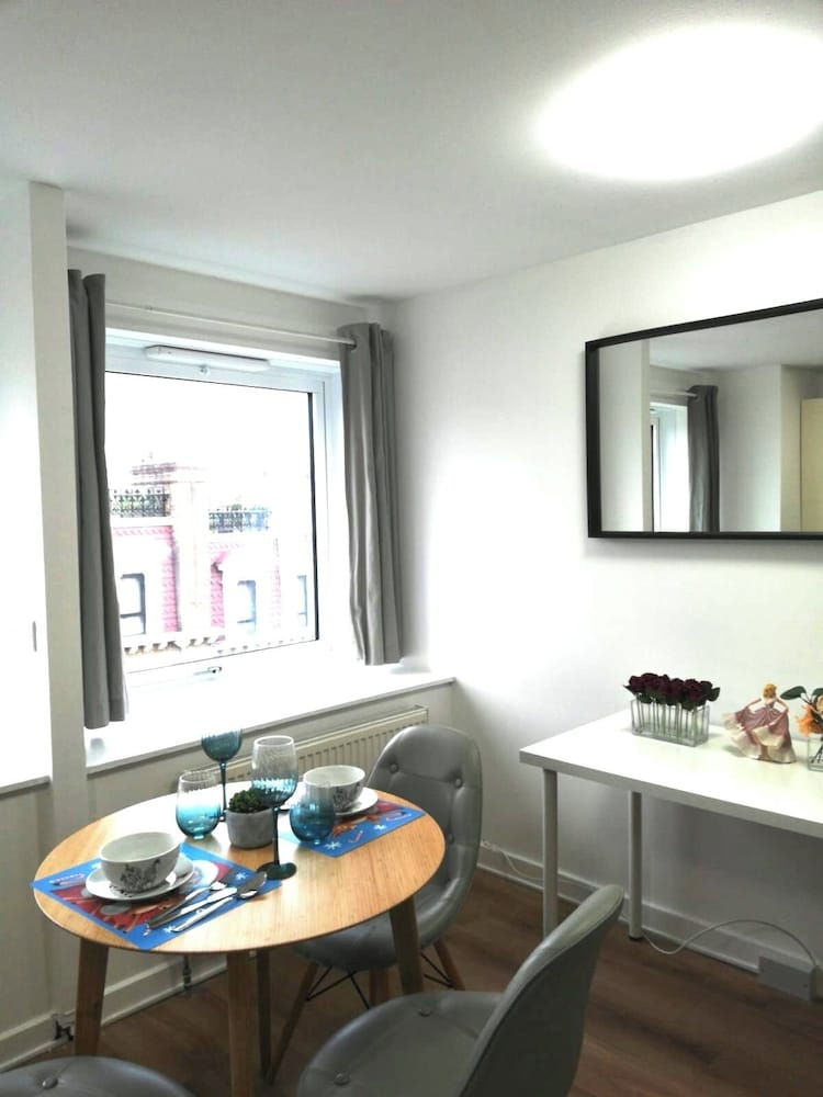 Luxurious Home Tottenham Court Road Charingcross Leicester Square