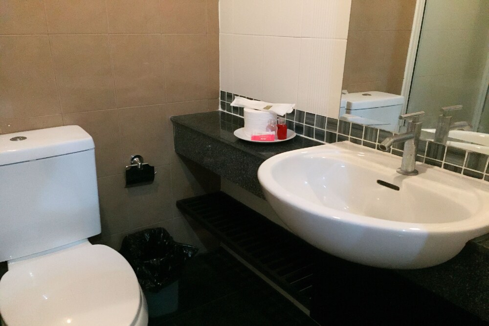 Kathu Vacations - Ratchaporn Place - Property Image 11