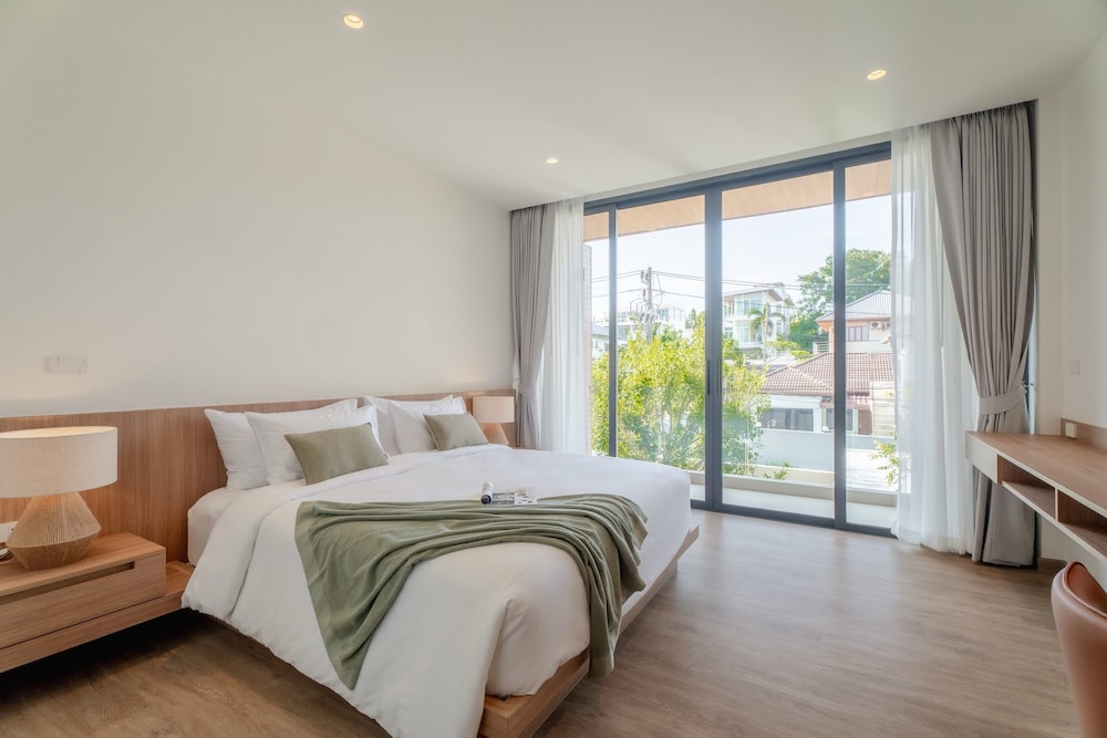 Modern Tropical Pool Villa - Saiyuan