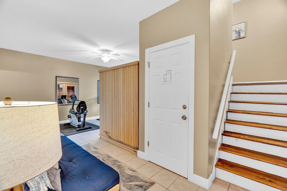 Cozy 3BR Lake Access w Sauna