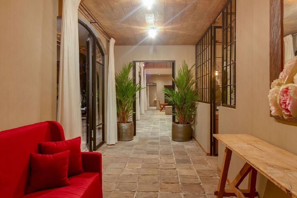 Villa Nehal
