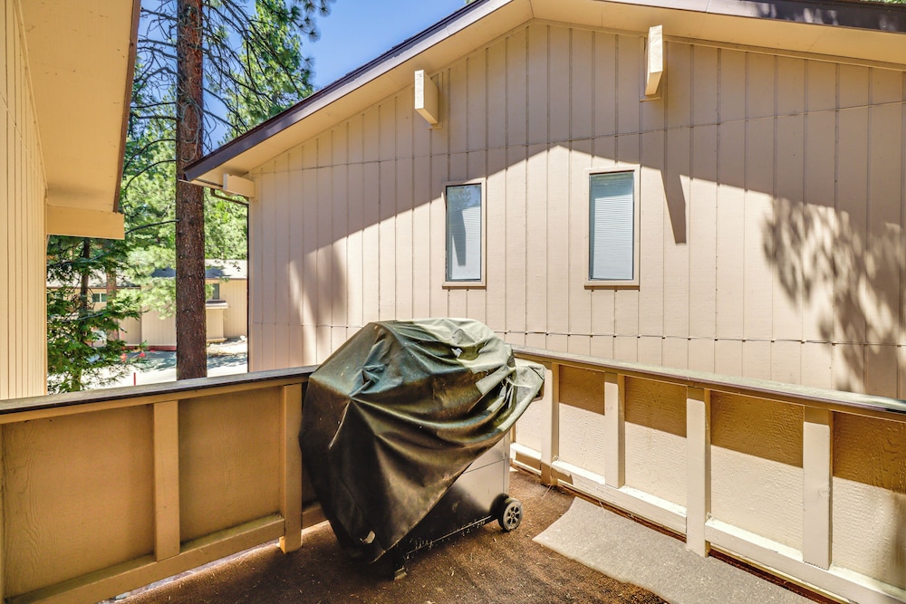 1 Mi to Beach: Cozy Incline Village Condo!