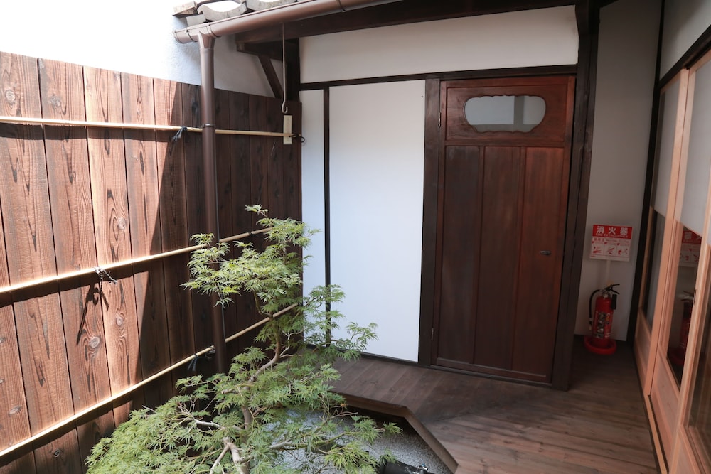 Kyomachiya-Oyado Hana