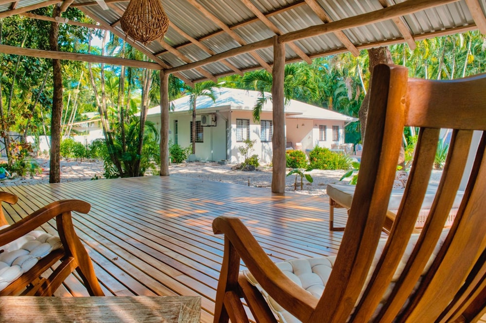 Casa Bonita - 5BR With Pool Walk to Beach