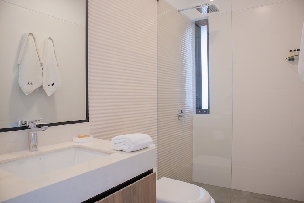 w Amazing 3BR w Balcony in Miraflores