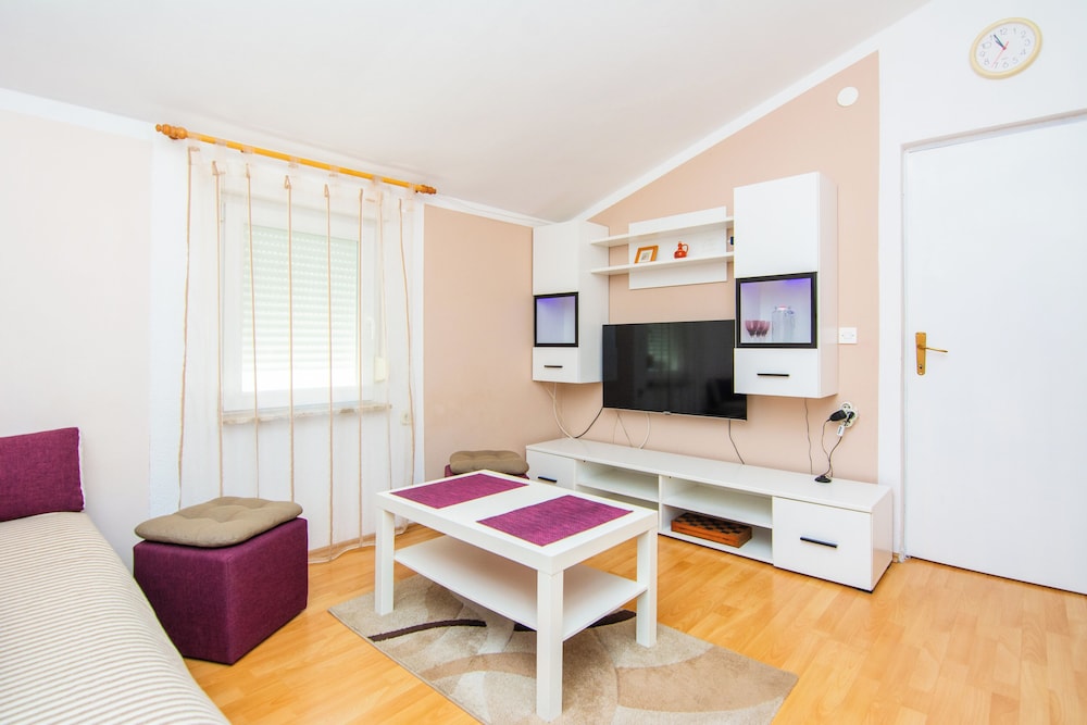 Apartment Milatovic