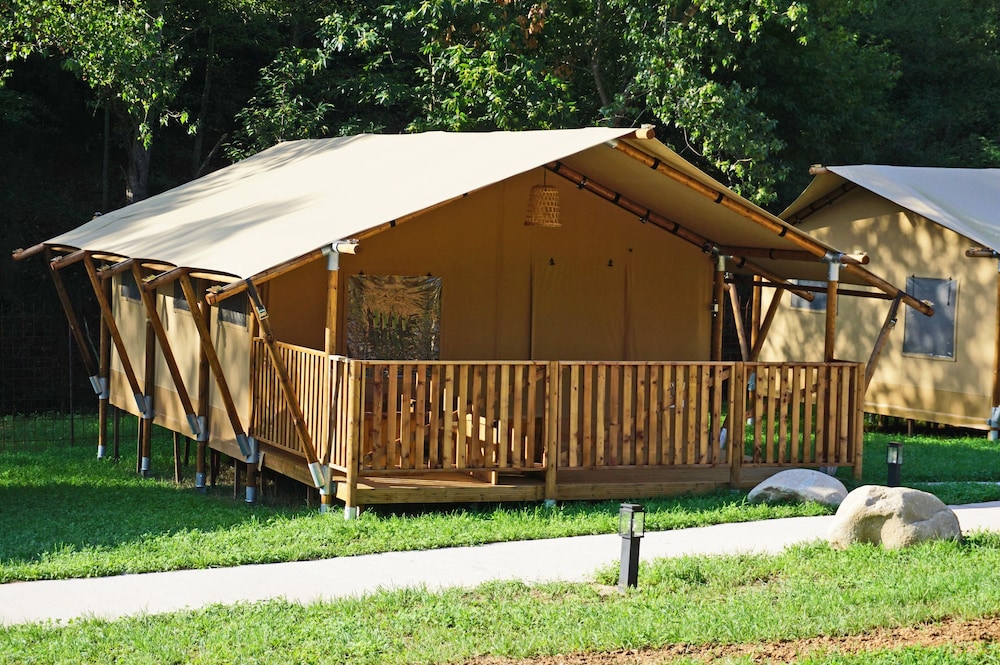 Glamping Can Bora Lodges