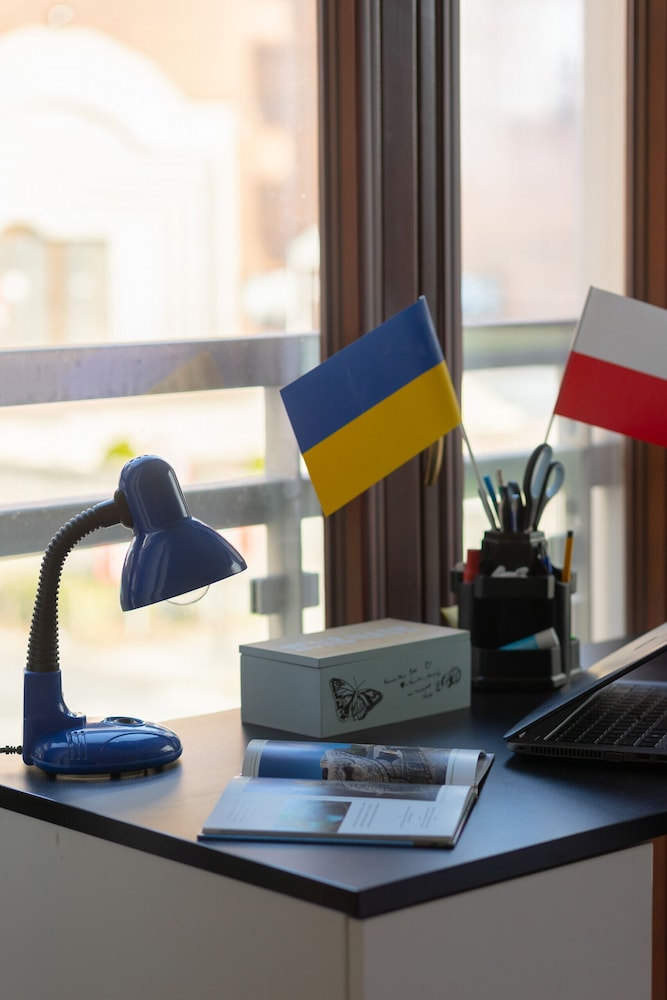 Warsaw Apartment Home Office by Renters view 3