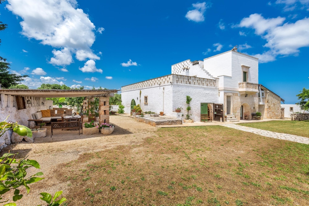 1822 Masseria Acciano by Perle di Puglia view 5