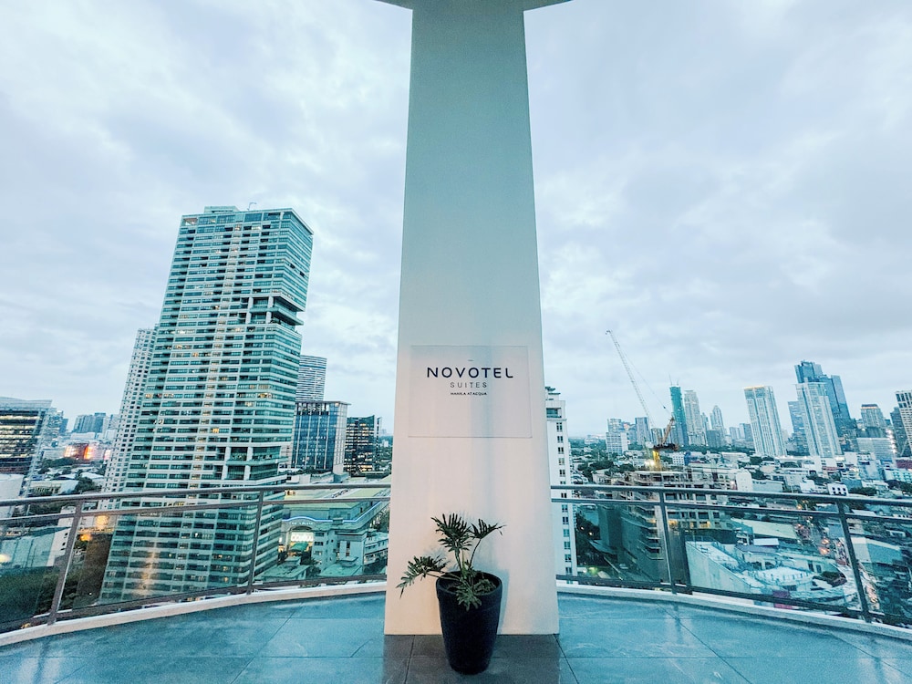 Hotel Residences at Acqua