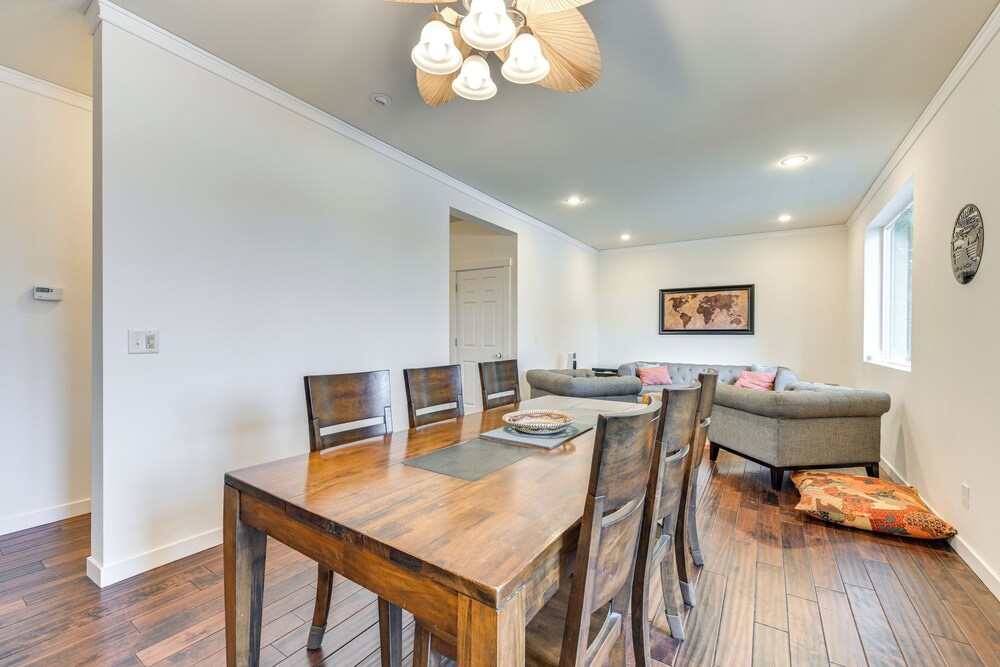 Lakefront Gem w/ Deck & Grill in Shelton