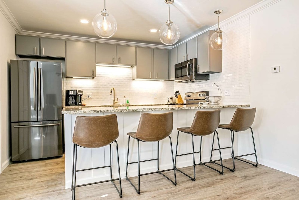 Lionshead Village 2BR at Alphorn - Walk to Gondola