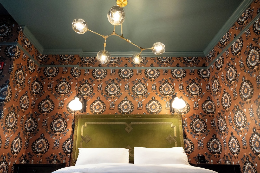 The Gas Lamp Hotel - 1BR - Latimer