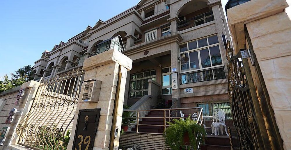 Love Family Hostel
