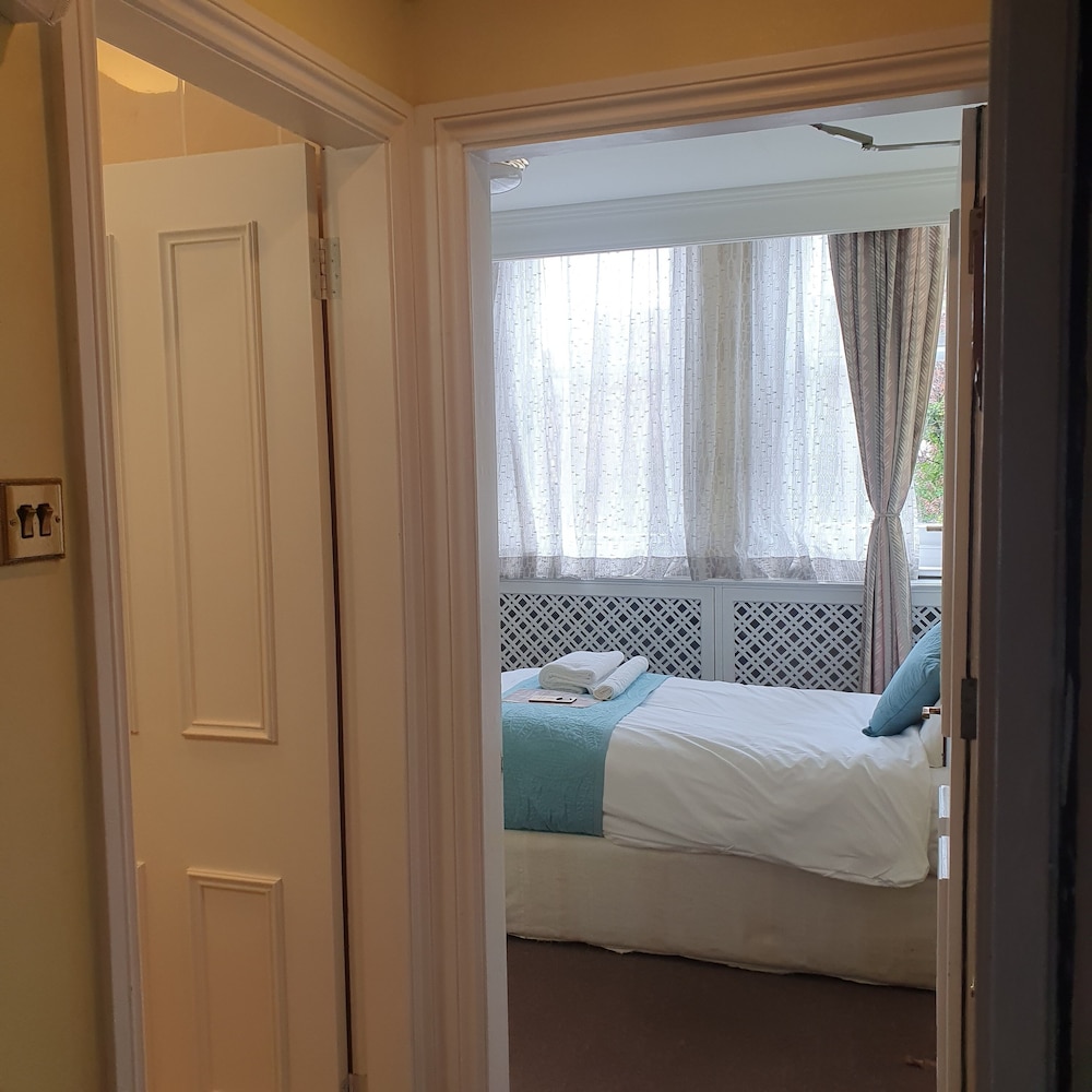 Oxford Vacations - St Margarets Hotel - Property Image 63