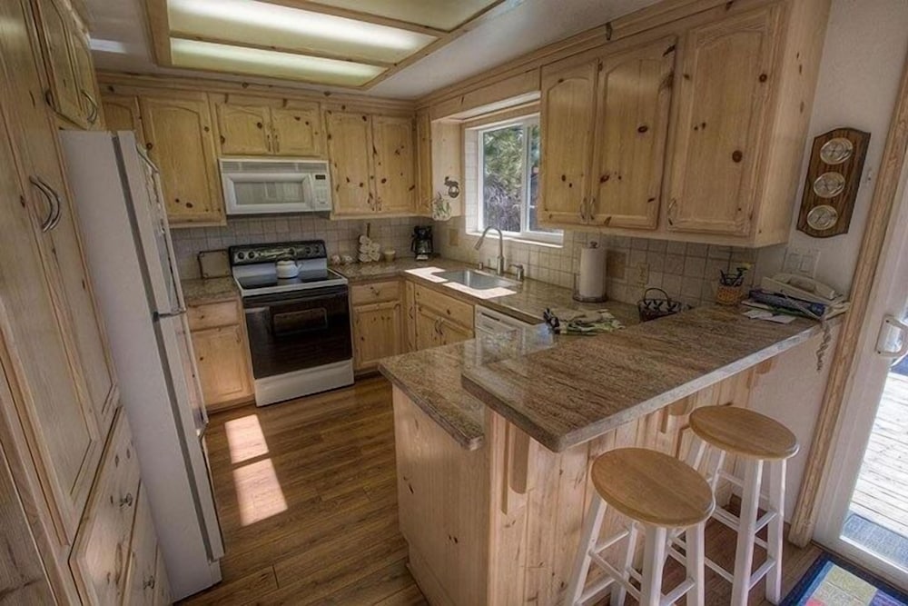 2186 Morro Drive 3 Bedroom Home