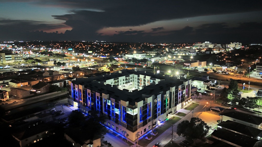 Latitude Apartments