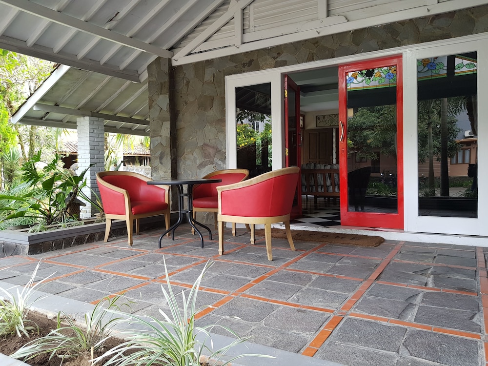Hotel Alamanda Garut