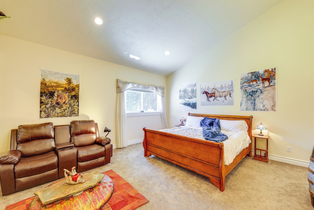 Retreat & Event Villa: Lake Access