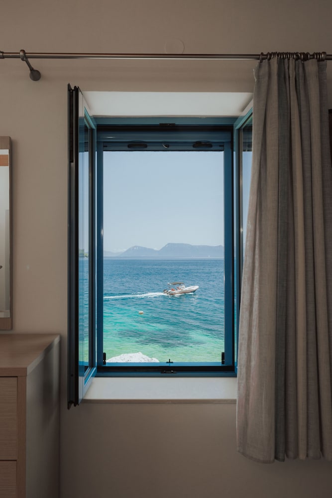 Seamansion Lefkada