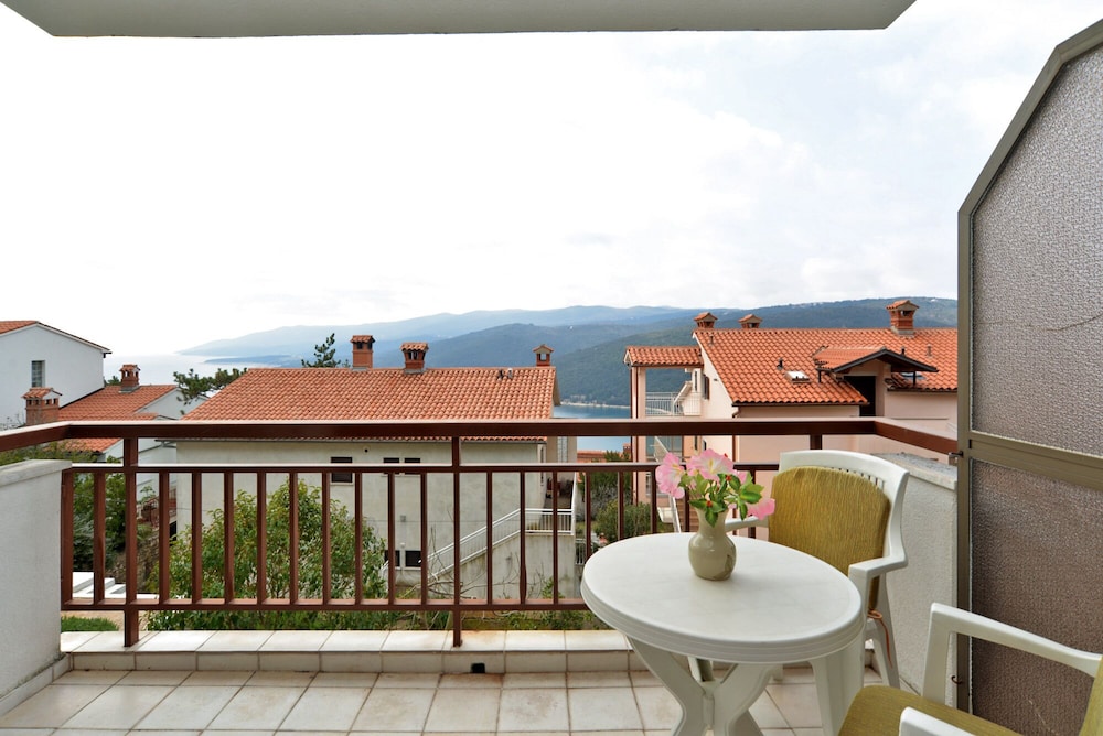 Apartment Josip 828
