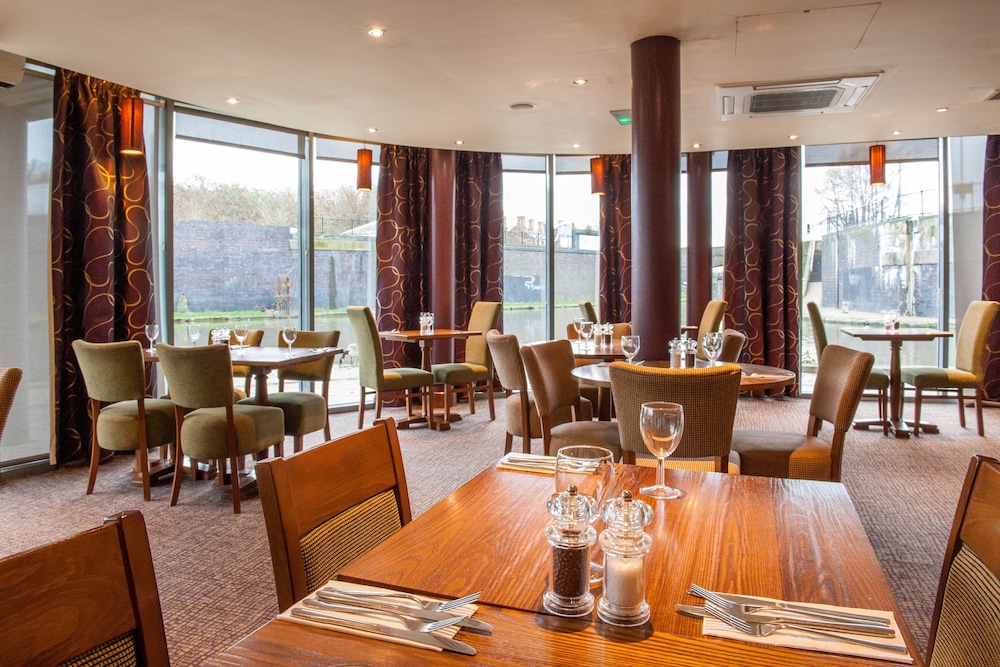 Premier Inn Nottingham Arena - London Road 4