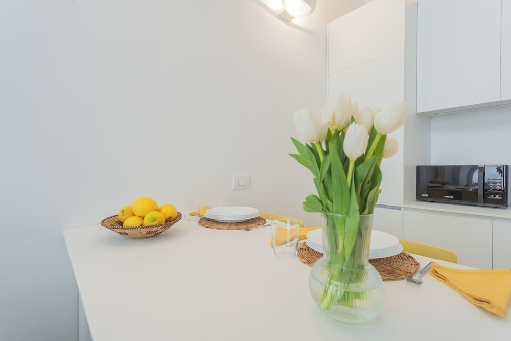 A Step From the Lake Apartment by Rent all Como