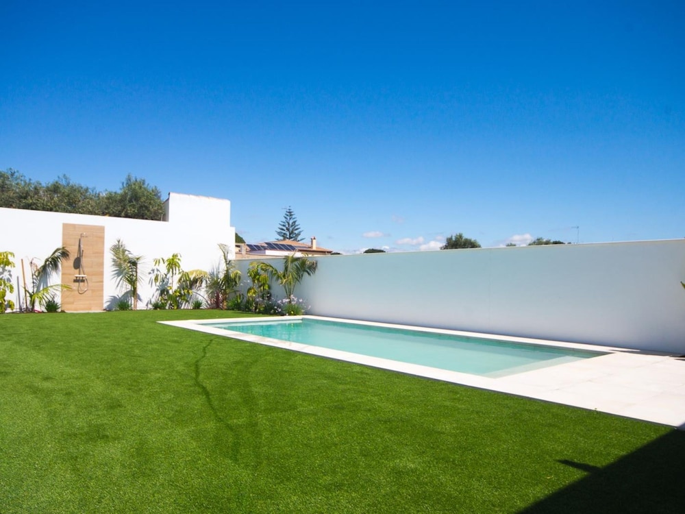 Villa Minerva 15083 in Chiclana