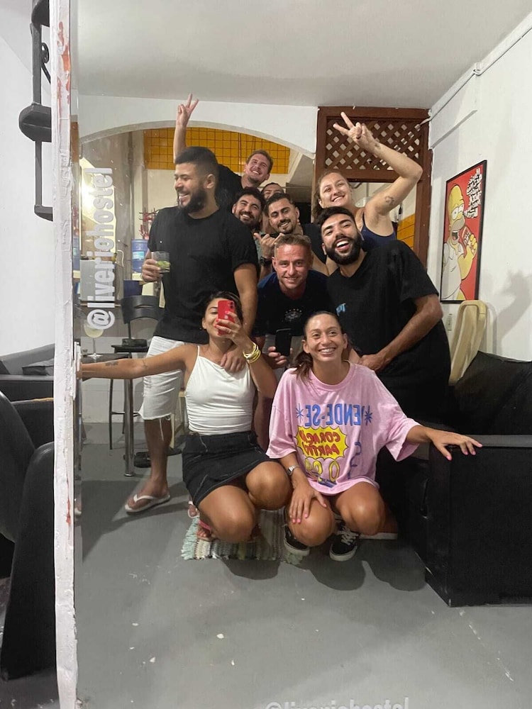 LIVE RIO HOSTEL