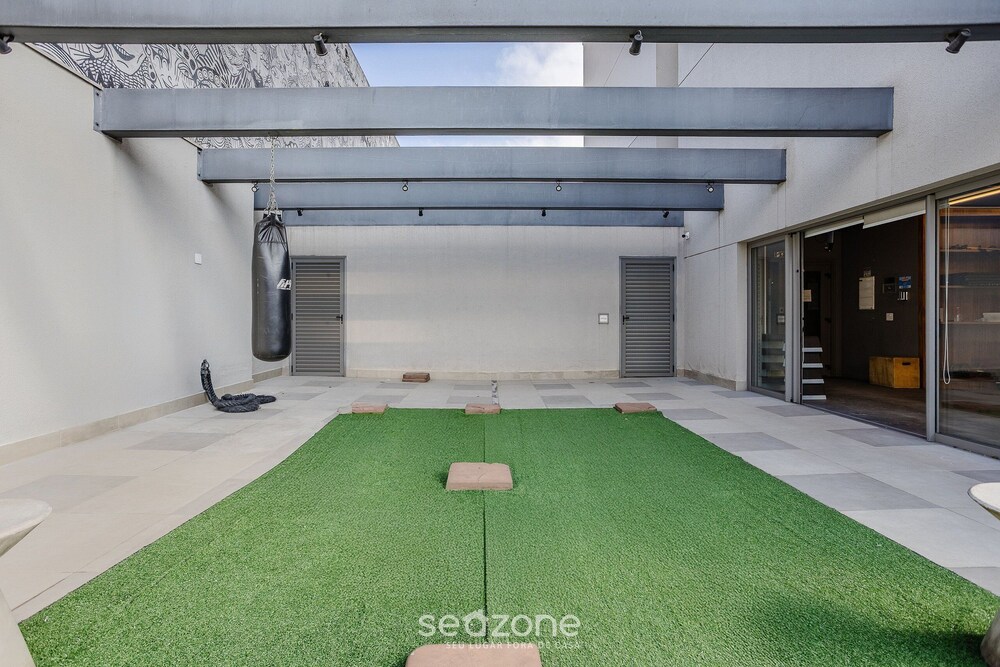 Complete Stay With Pool and gym Steps From the Metro in Pinheiros - SP - LOF