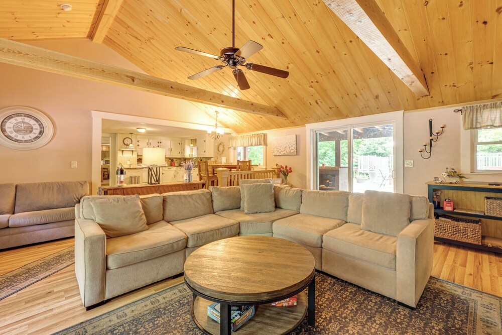 Home w/ Outdoor Entertainment Area in Ashland!